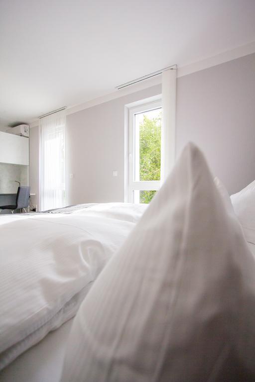 Aparthotel "Am Fliess" Хойерсверда Номер фото