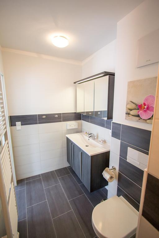 Aparthotel "Am Fliess" Хойерсверда Номер фото